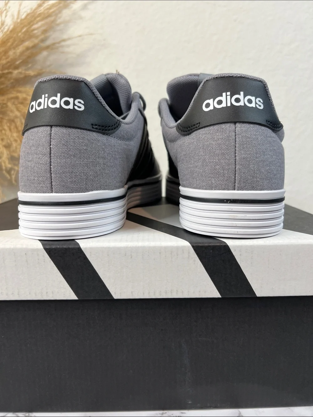 Adidas Daily 3.0 Grey Black Shoes Size 7.5 Men’s / 8.5 Women’s